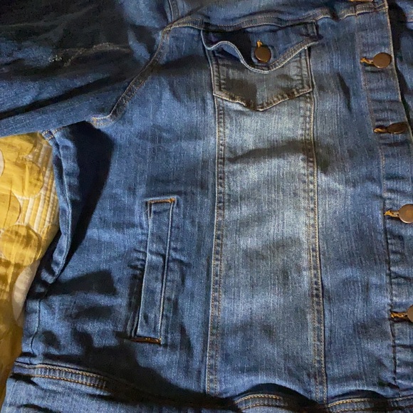 Aztec Distressed look denim jacket plus size 2x - Picture 4 of 12